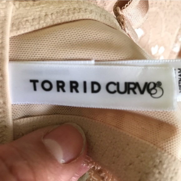 TORRID plunge push up bra. Brand new with tags. 36 DDD. - Picture 6 of 8